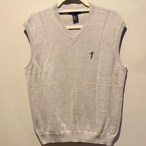 Men's V-Neck Sweater Vest in Cream